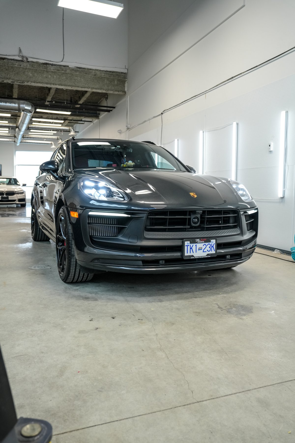 JRS Auto Customs studio